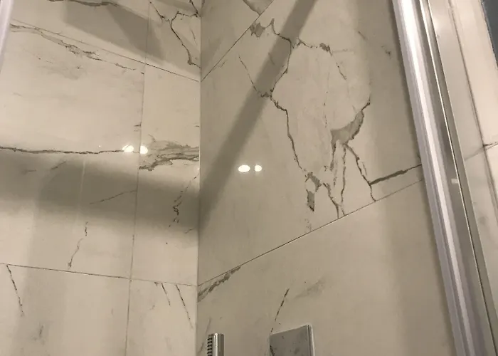 克丽姆酒店及公寓 3*