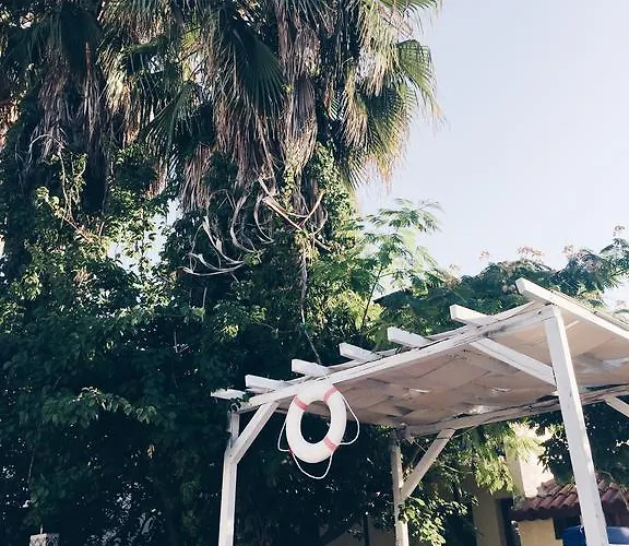 克丽姆酒店及公寓