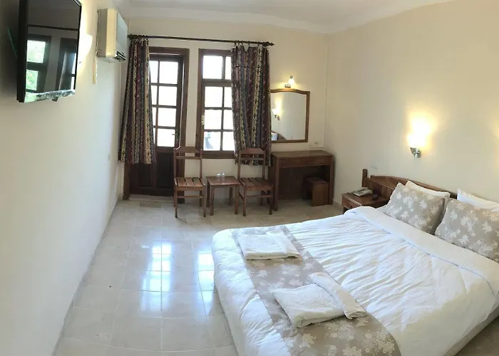 克丽姆酒店及公寓