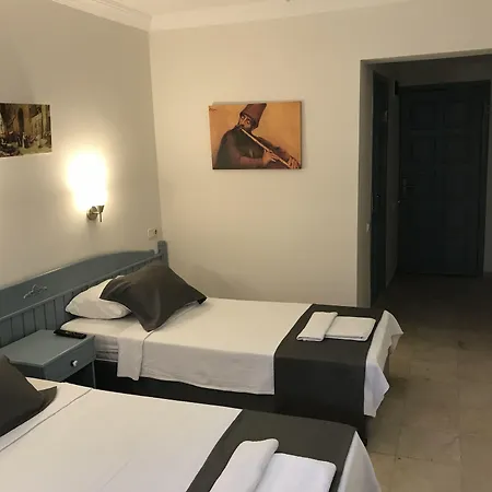 Kilim & Φετιγιέ