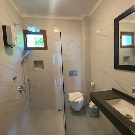 Kilim & Φετιγιέ